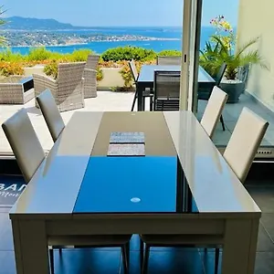 Appartement Vue Imprenable Et Piscine, Bandol